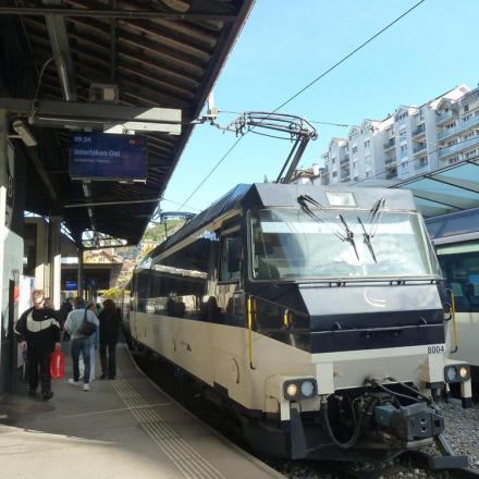 Montreux - Train Golden Pass Express pour Interlaken