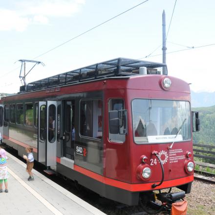 Le matériel moderne en gare de Soprabolzano